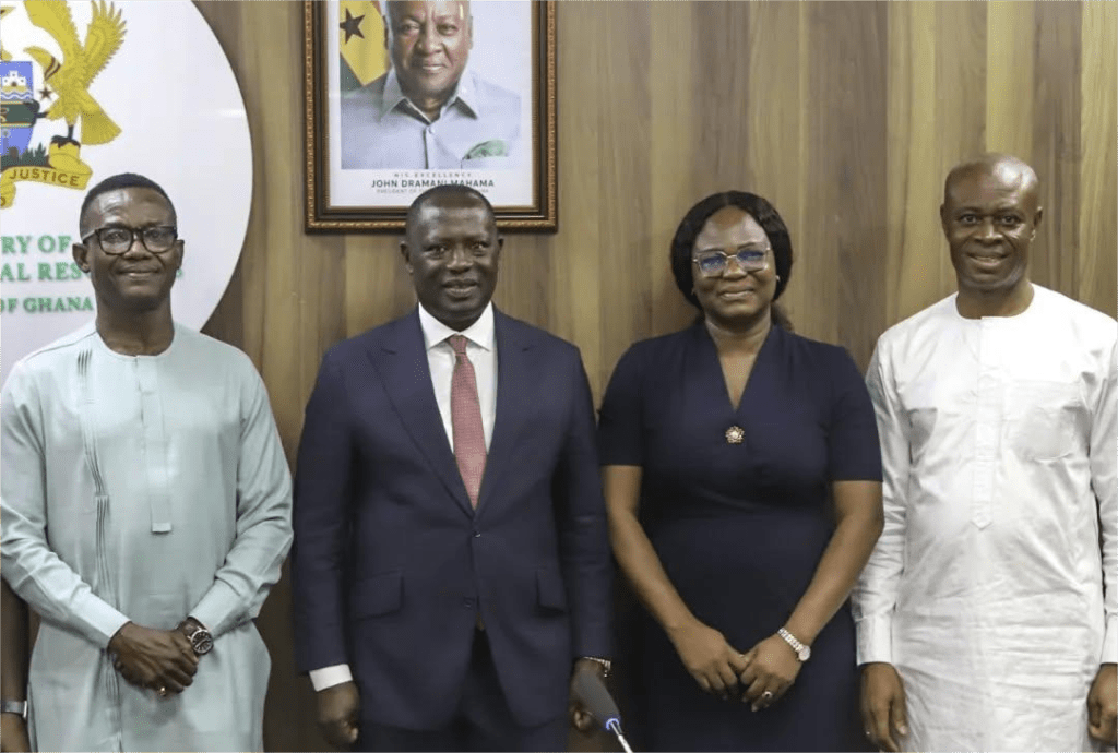 Lands Minister Inaugurates Audit Committee on Large-Scale Mining Licenses