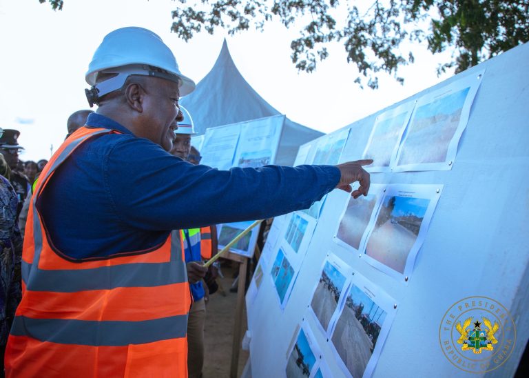President cuts sod for Cape Coast-Takoradi road dualization