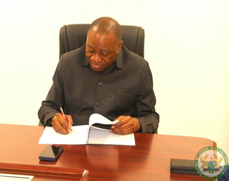 Labour Ministry Signs MoU with CG Technical Services to Increase Youth Training and Jobs