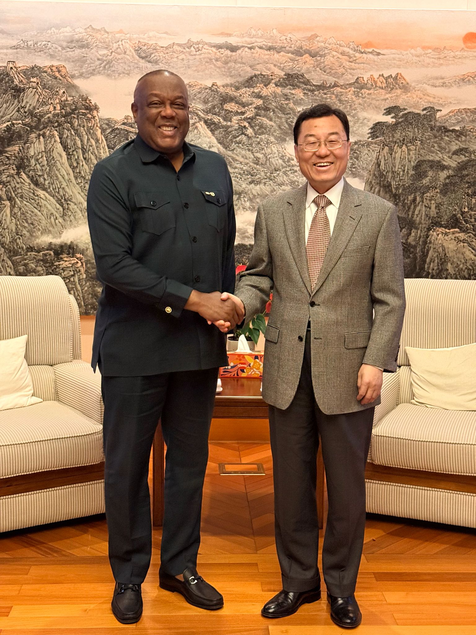 Ambassador Victor Smith Holds Talks with Chinese Ambassador to Deepen Bilateral Cooperation