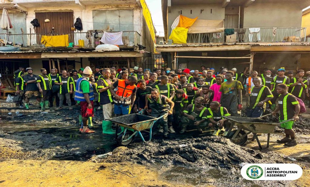 AMA and Partners Desilt Kantamanto Drains to Tackle Flooding