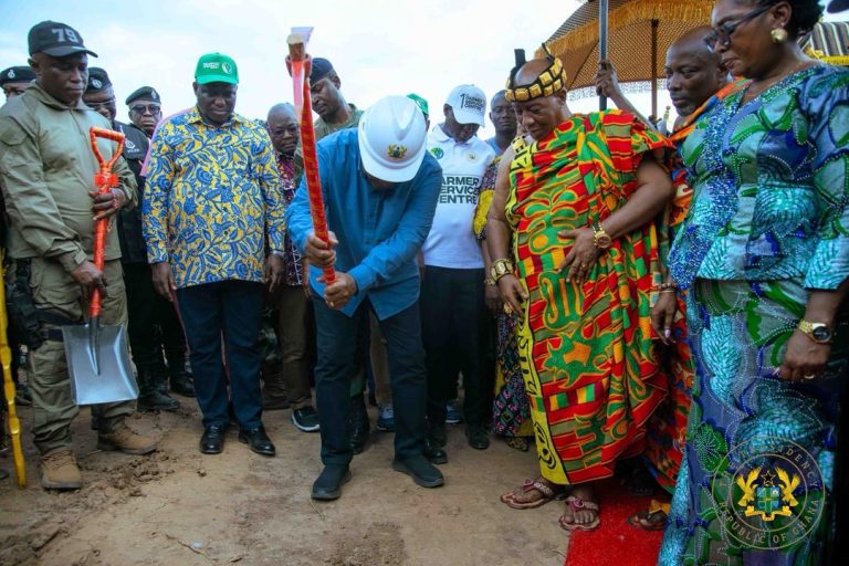 President Mahama Cuts Sod for Ghana’s First Farmer Services Centre 