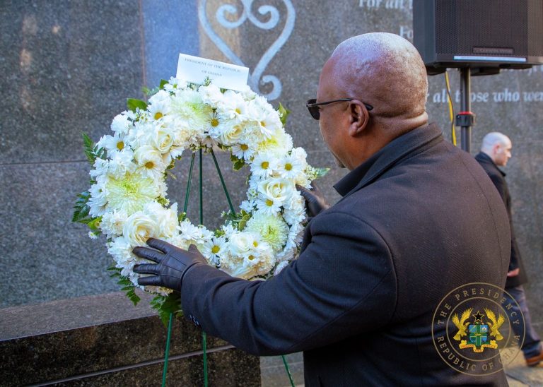 President Mahama Lays Wreath at African Burial Ground in New York