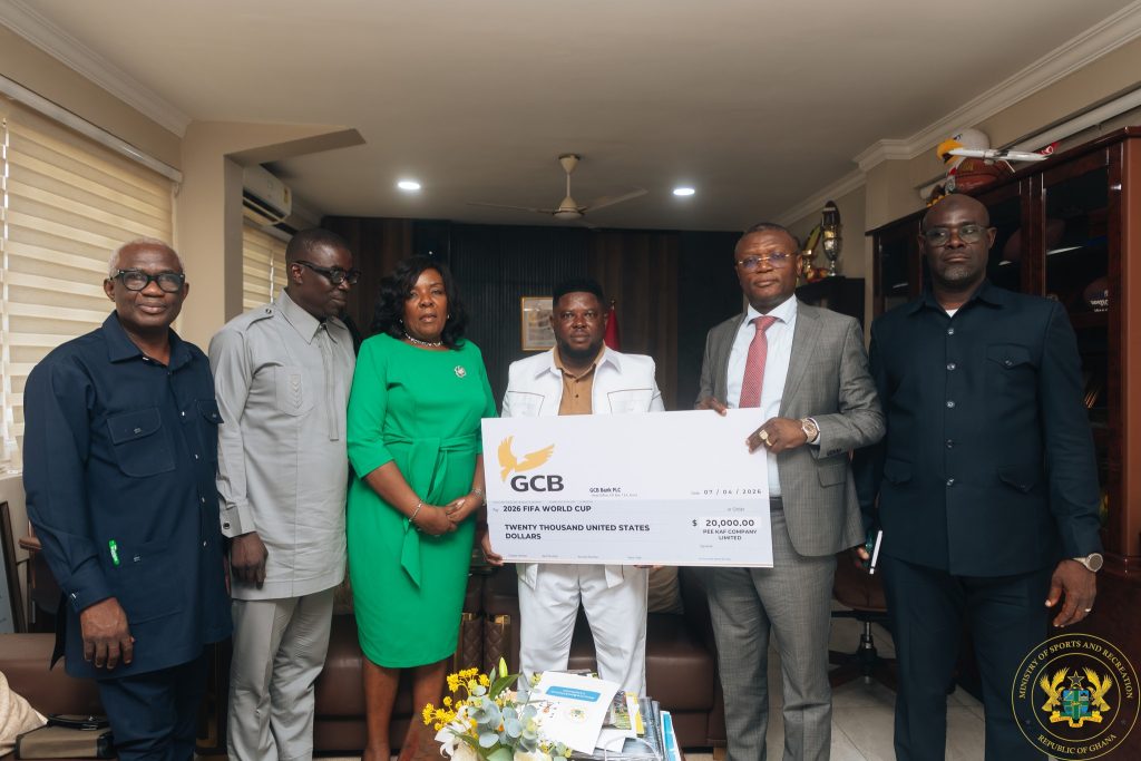 Sport Ministry Receives Donation from the Pee Kaf Company Limited