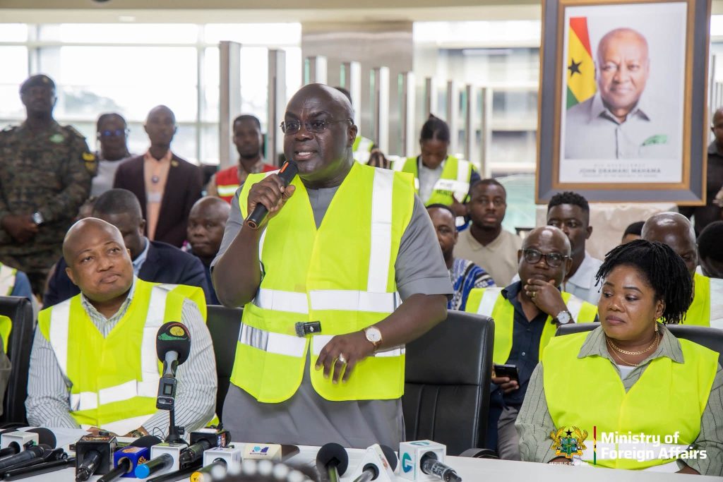Chief of Staff Calls on Evacuees to Share their Experiences of Xenophobic Attacks