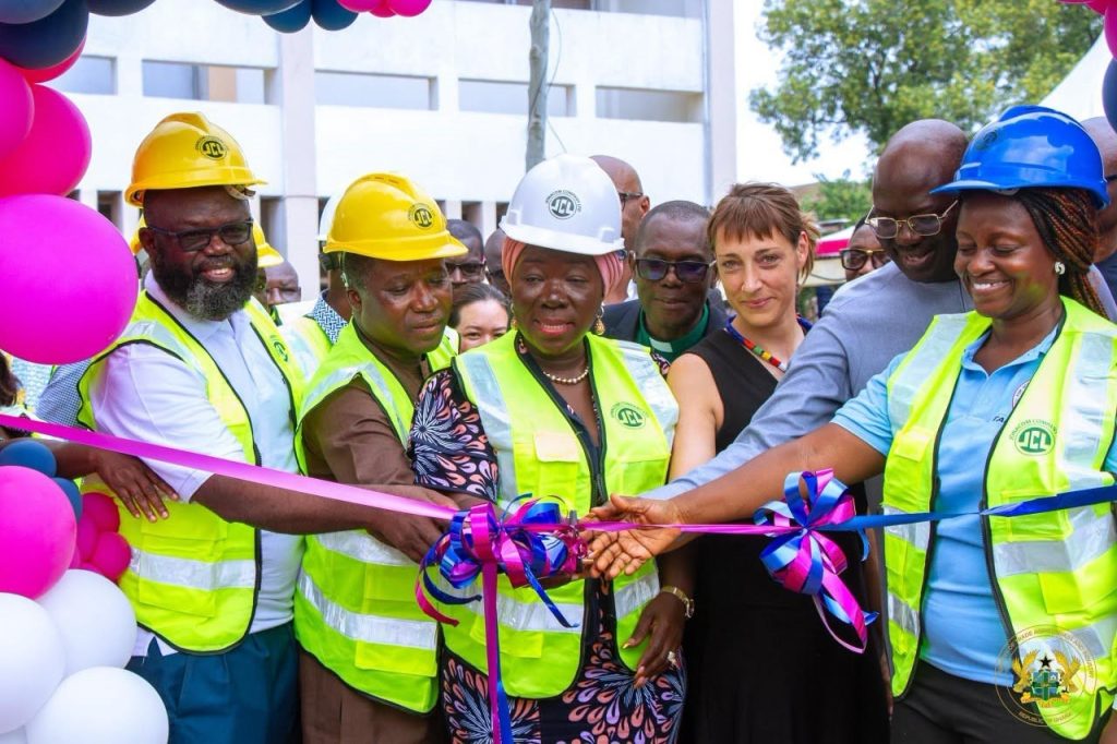 Trade Minister Cuts Sod for CSIR ITAED-HUB to Boost Local Industrial Capacity