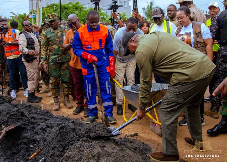 President Mahama joins National General Cleaning Exercise across Accra Metropolis