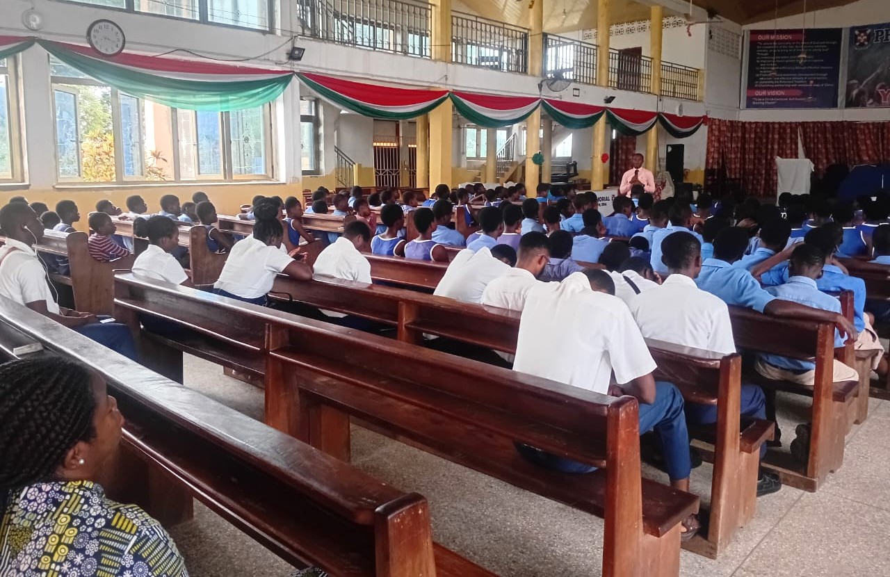 Crowd gathered for Right to Information campaign