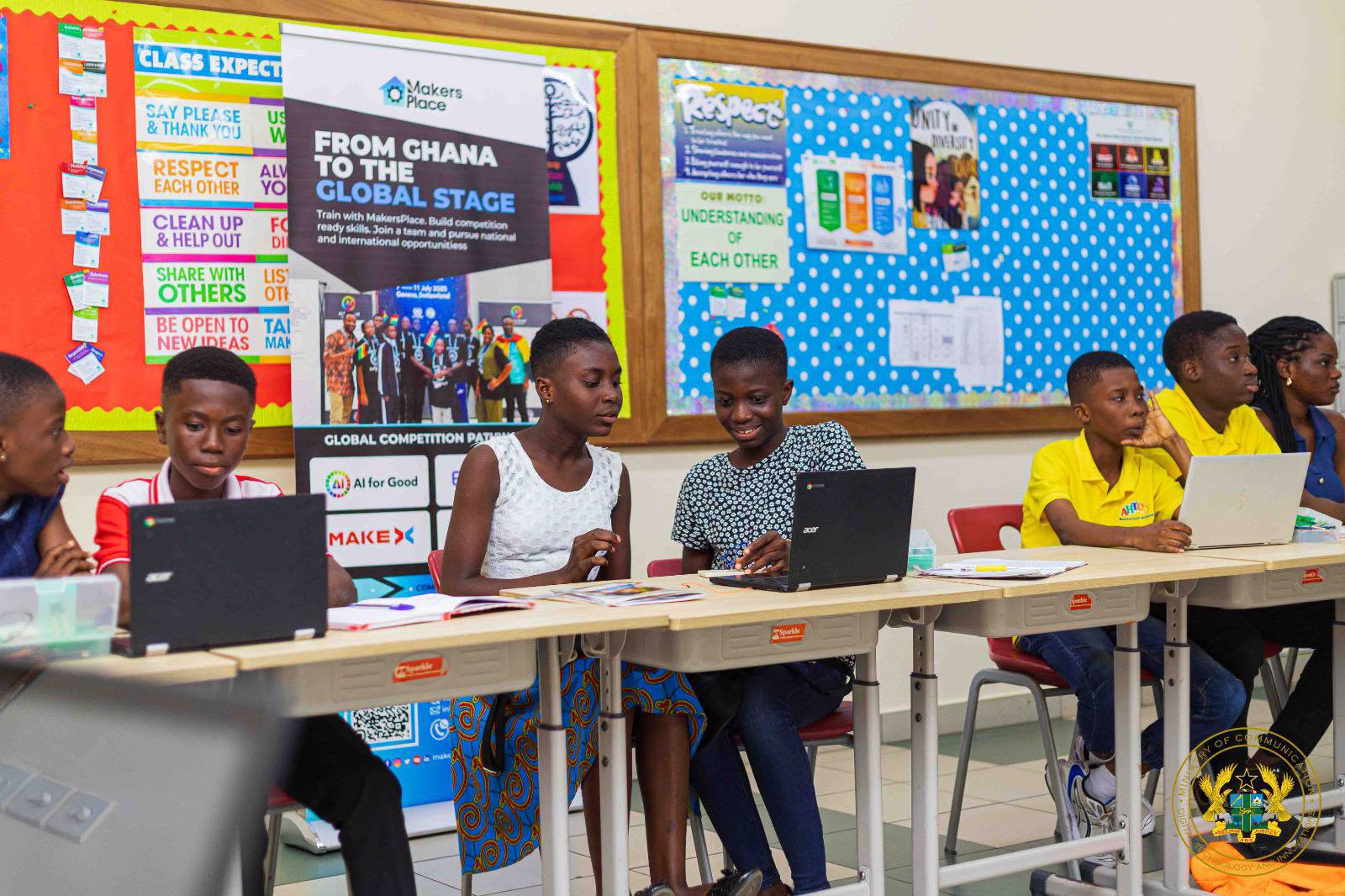 Communication Minister Appeals for Sustained Support for Young Innovators