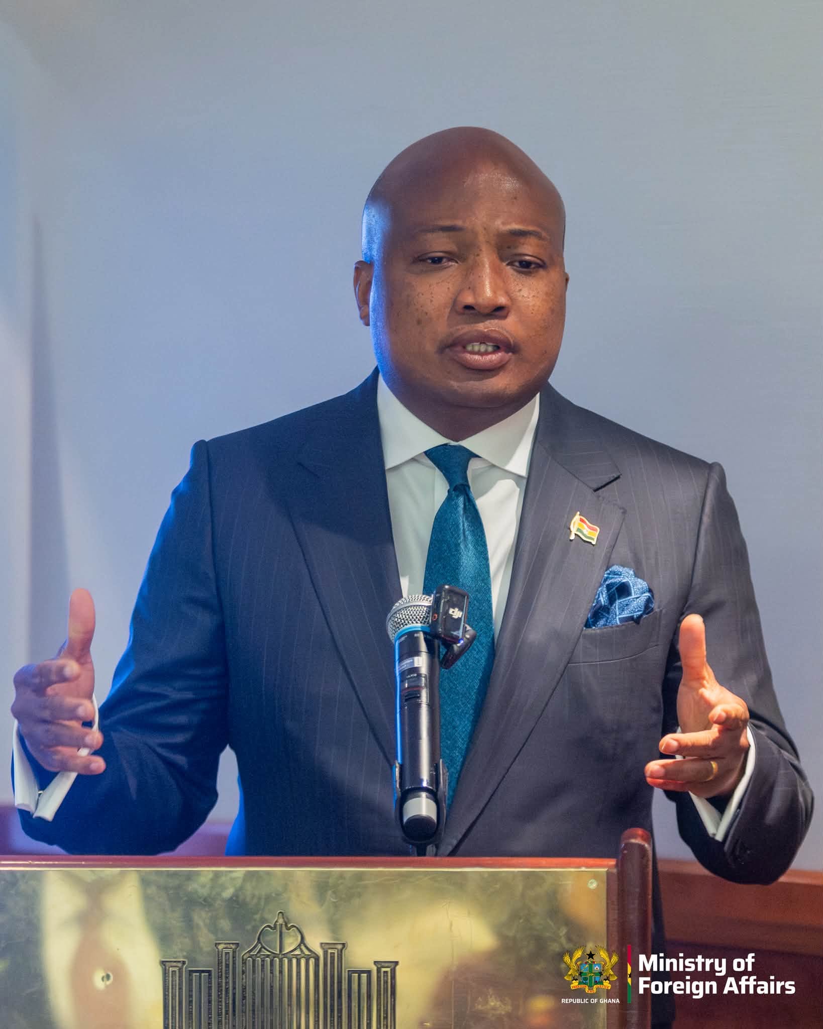 Foreign Affairs Minister Denies Claims of Missing Evacuation Funds