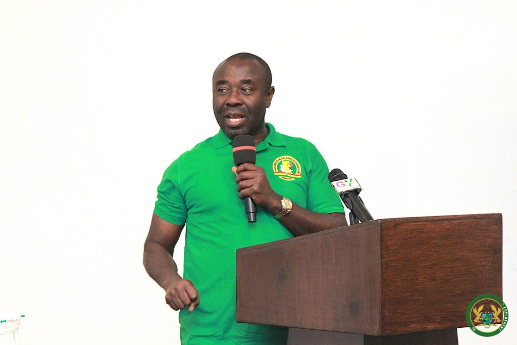 Labour Minister Seeks Support from SOEs for Independent Public Emoluments Commission
